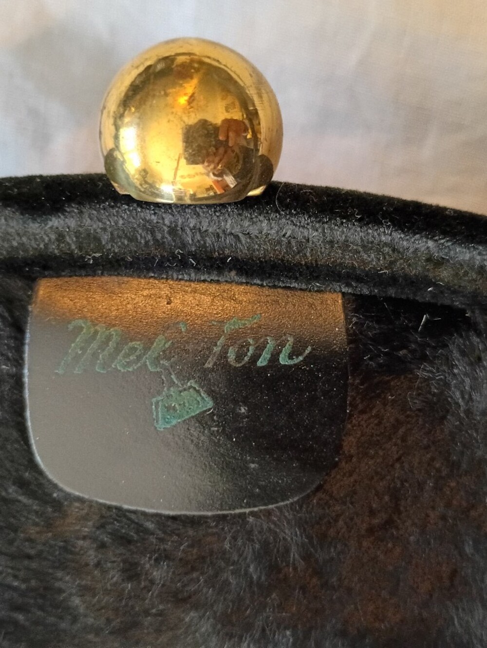 Black Velvet Hobo Bag with Gold-Tone Kiss Lock To Hold All The Goodies - Picture 4 of 9